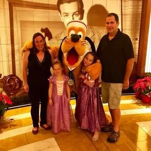 Meet your Posher, Dawn